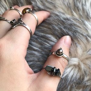 Onyx-like Silver Wire Ring - Size 9